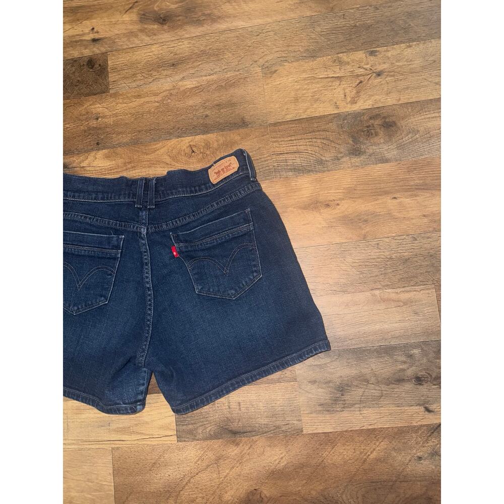 Levi’s women’s blue jeans shorts - Picture 6 of 16